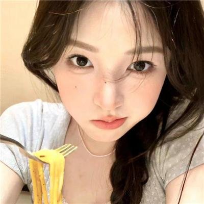古城童话 封面